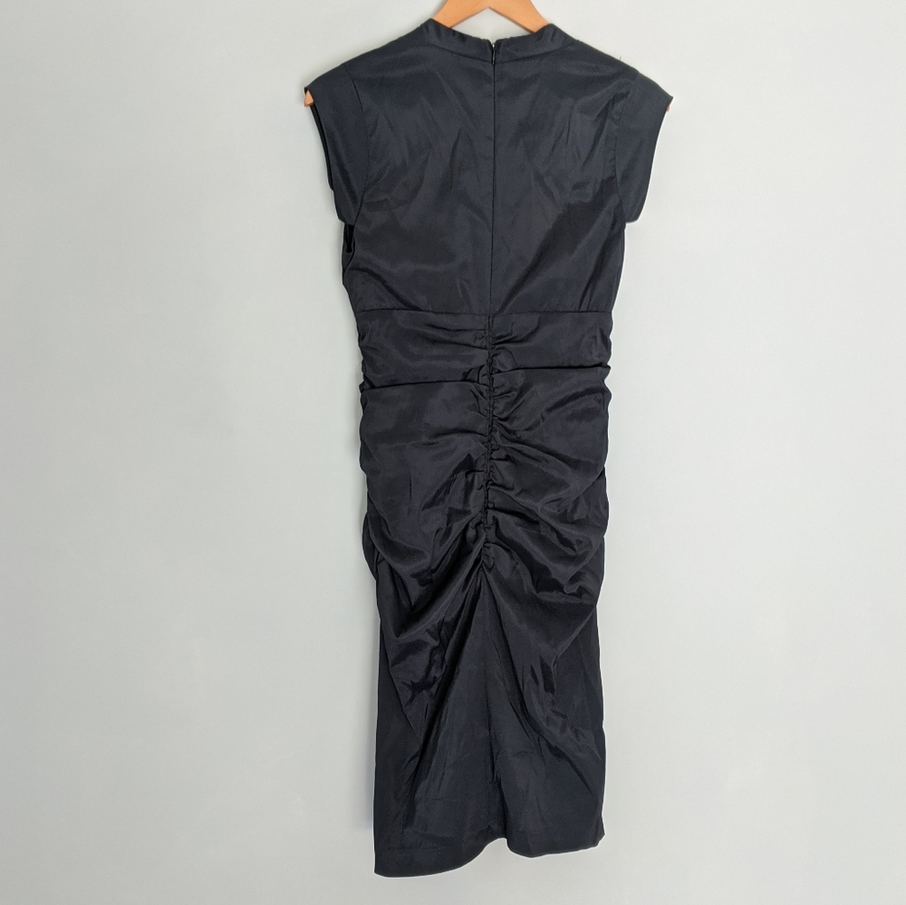 Curve Hugging Xscape By Joanna Chen - image 4